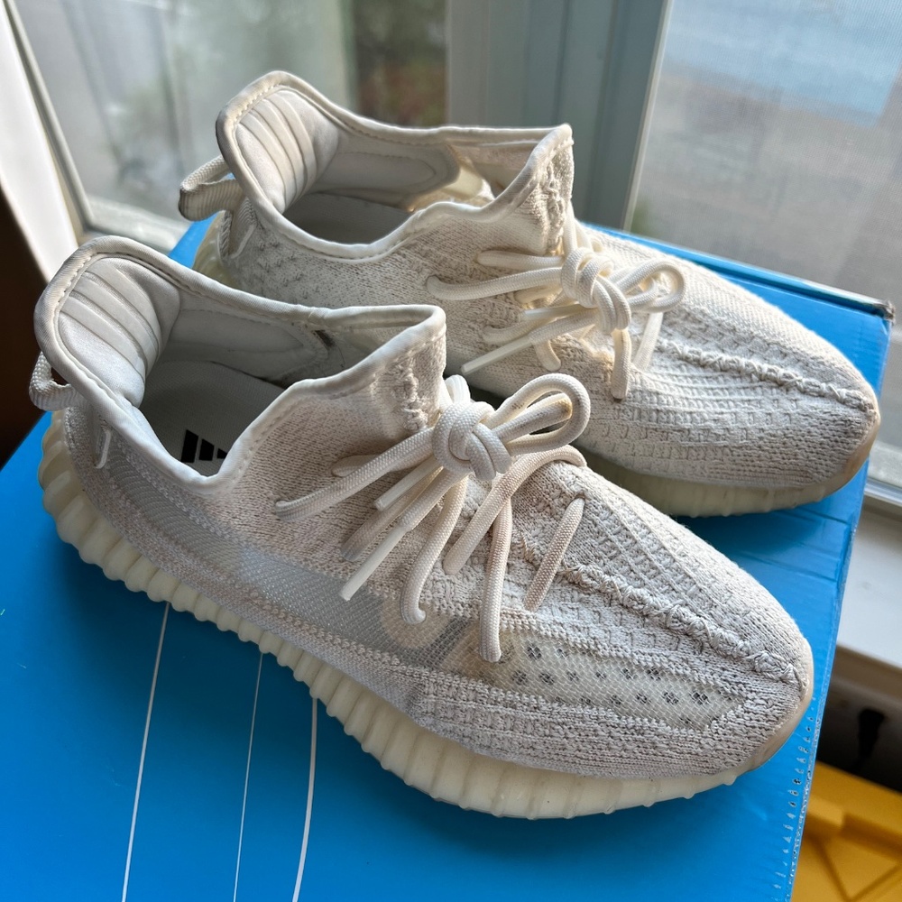 Yeezy Boost 350 V2